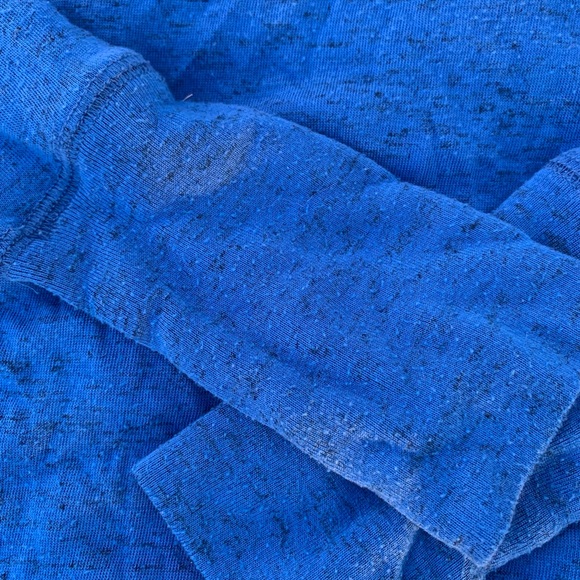 ATHLETA Batwing Crop Style Blue Athletic Yoga Long Sleeve Women’s Top Small - Picture 4 of 4